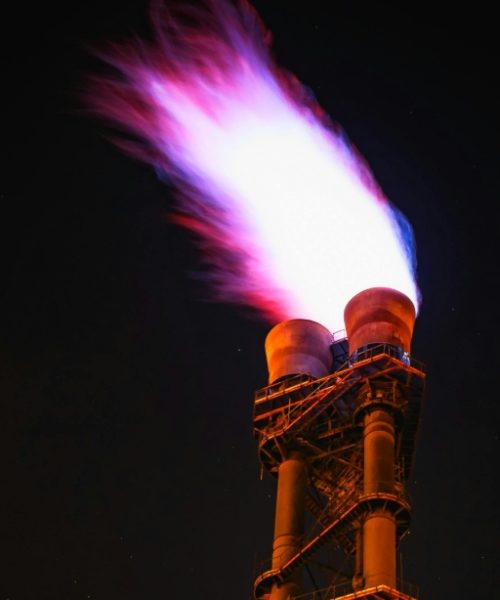Constructores Colombianos: Pioneros en la Industria del Gas Natural en Perú