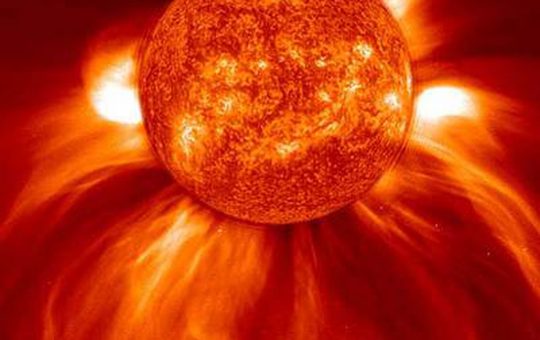 ¿La corona solar está más caliente que otras partes?  |  Los científicos responden