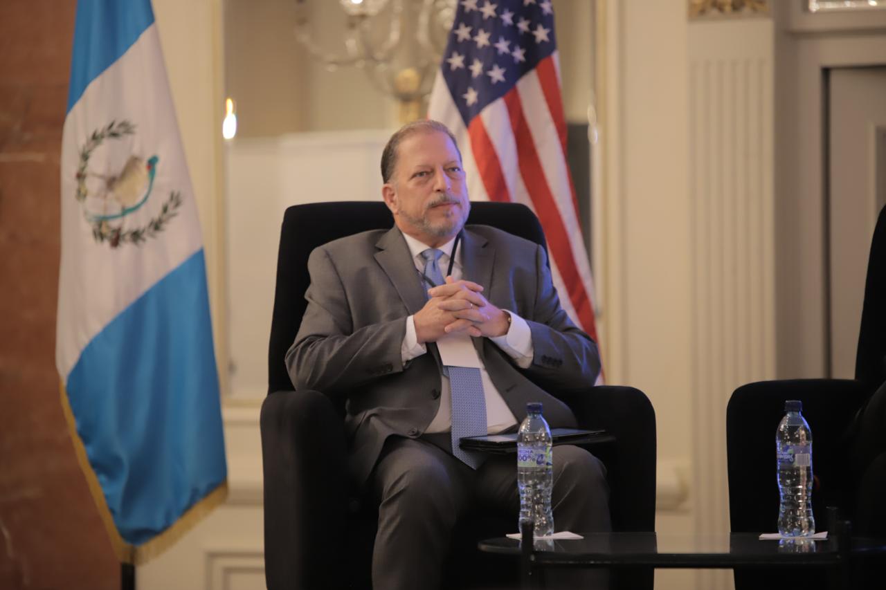 Grupo Ficohsa y HUGE Business & Investment Council: impulsando el desarrollo sostenible en Centroamérica